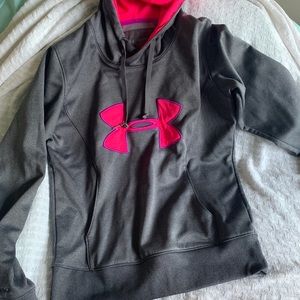 grey and pink sweat shirt